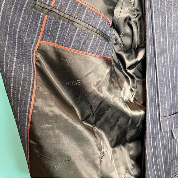 Hugo Boos wool striped man’s suit jacket and pants - Picture 5 of 13